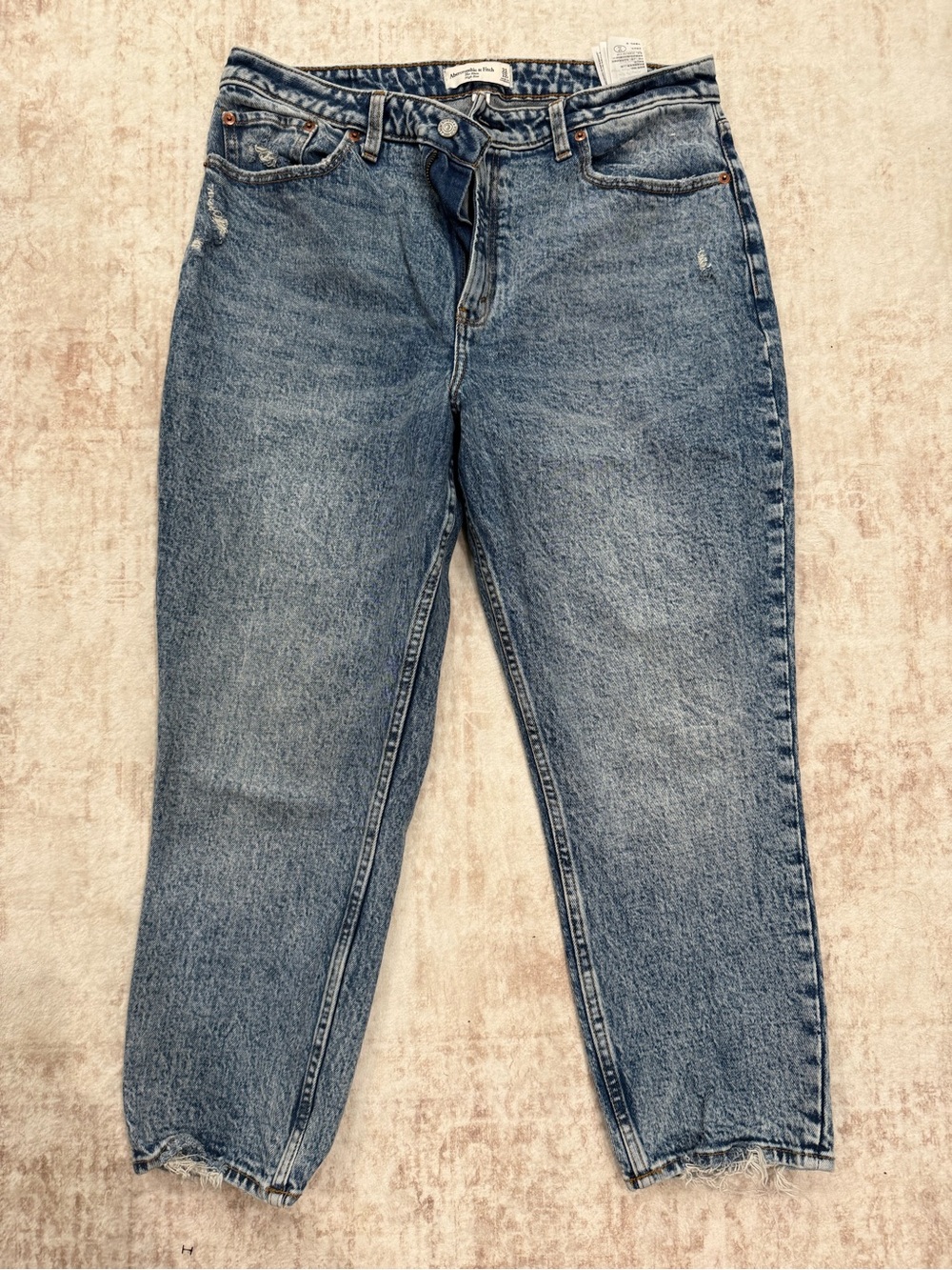 Curve love high rise mom Jean